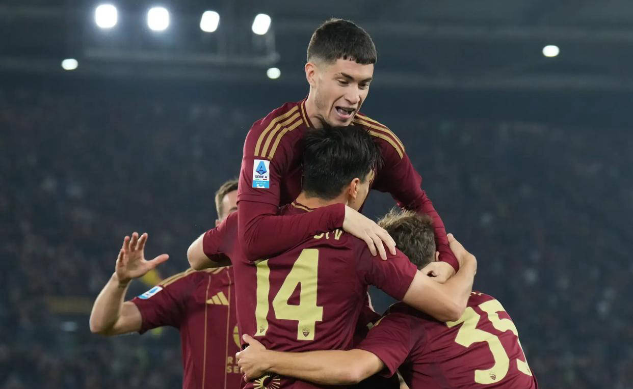 开云体育登录-尤文图斯遭遇困难，最后时刻逆转晋级半决赛