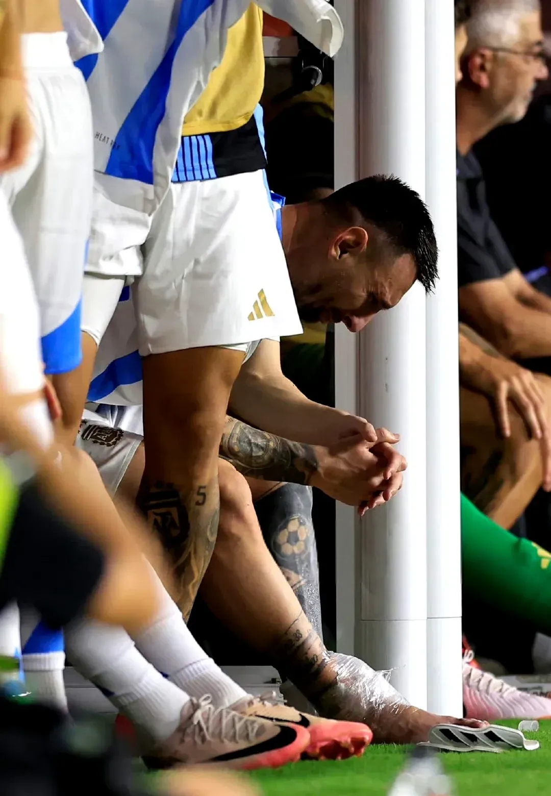 开云官网-包含梅斯球员意外伤愈重返训练场迎接挑战的词条