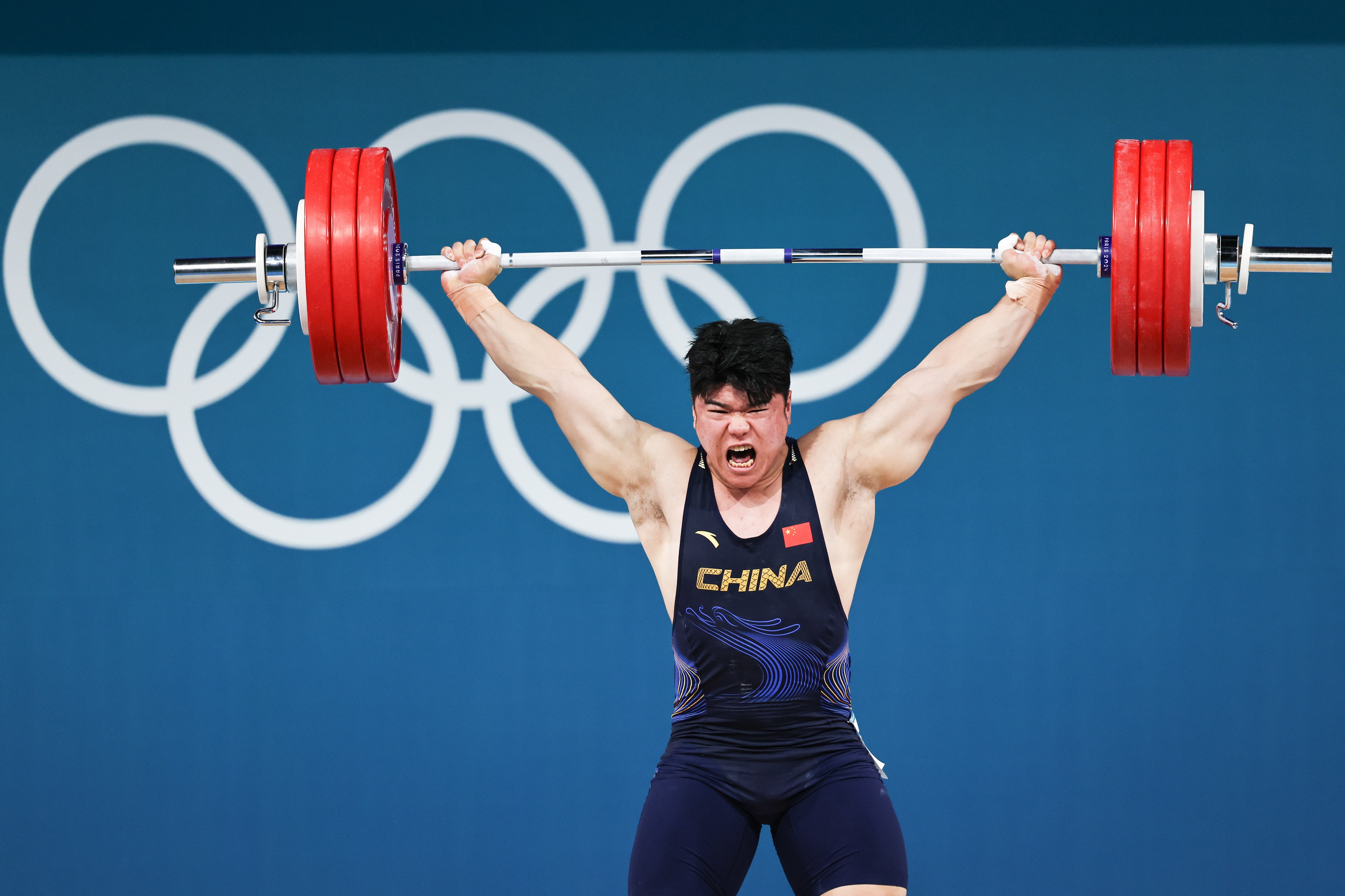开云体育登录-摩洛哥选手在举重比赛中勇夺金牌，成为佼佼者