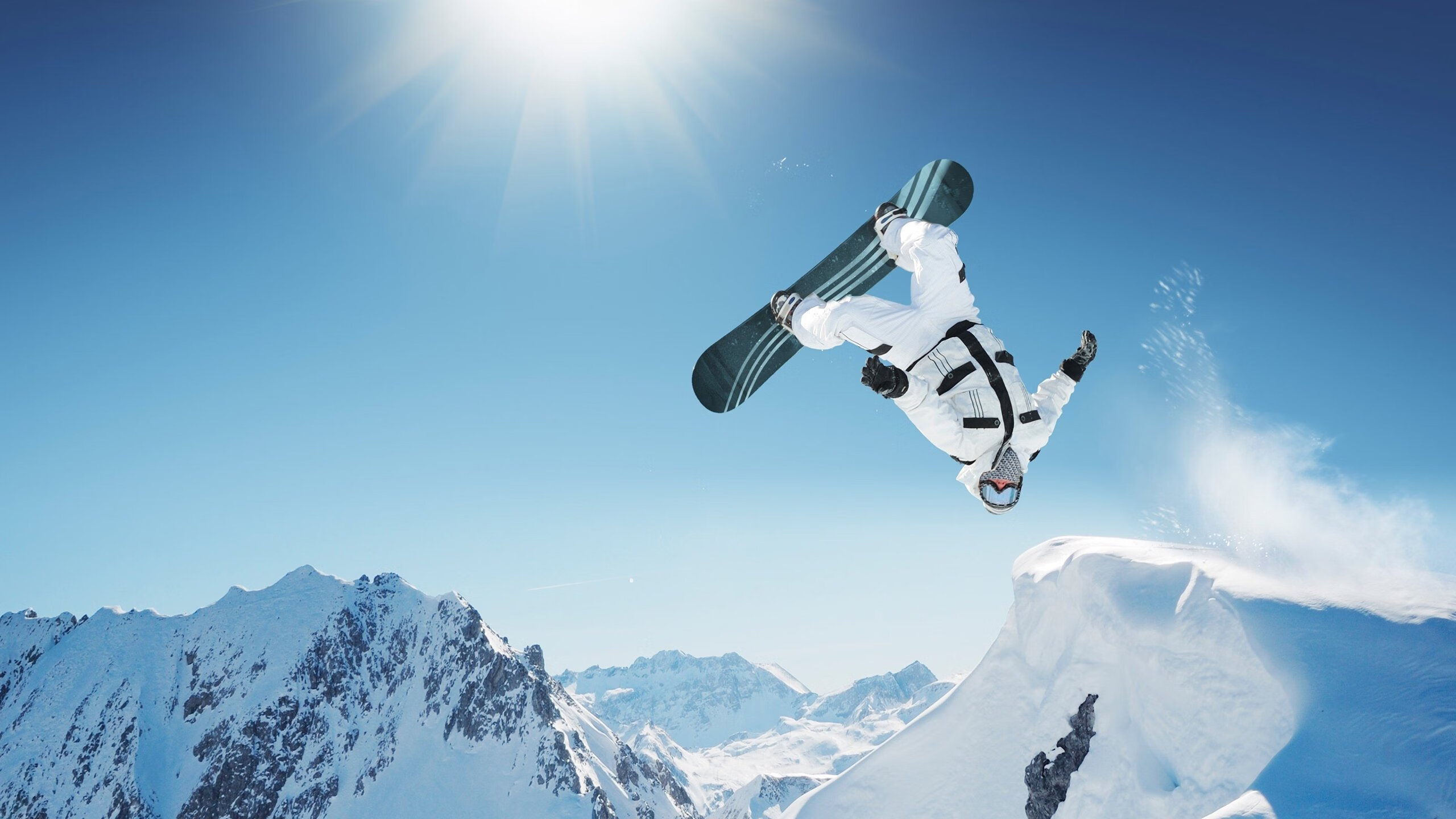 赛道与球场，班凯罗的攻防转换艺术与F1年度争冠之夜的共通哲学